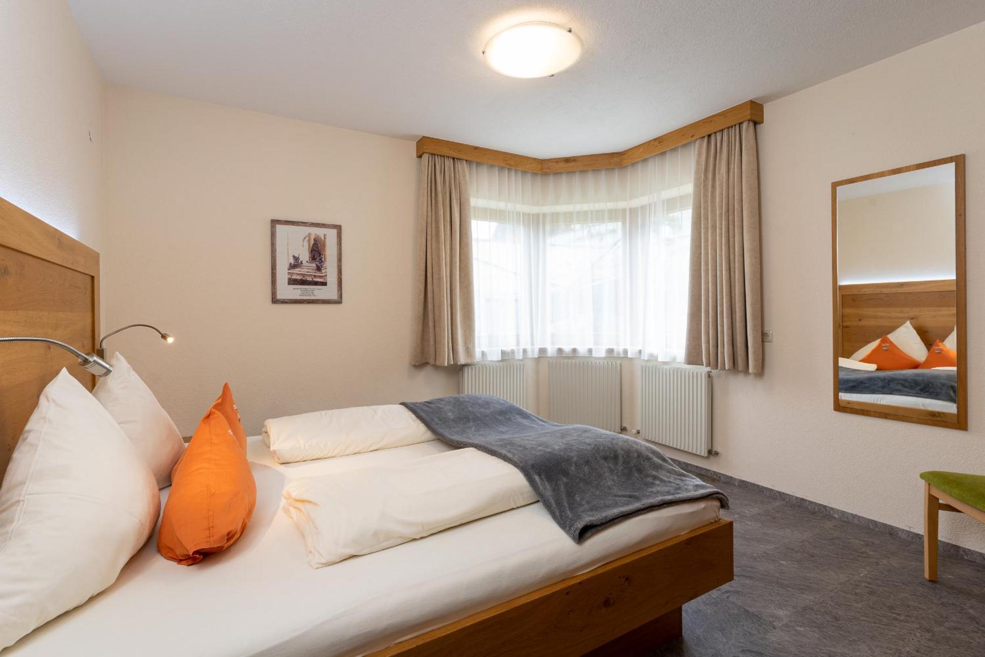 Appartements Am Burgsee ラディス エクステリア 写真