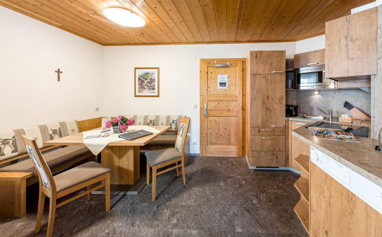 Appartements Am Burgsee ラディス エクステリア 写真