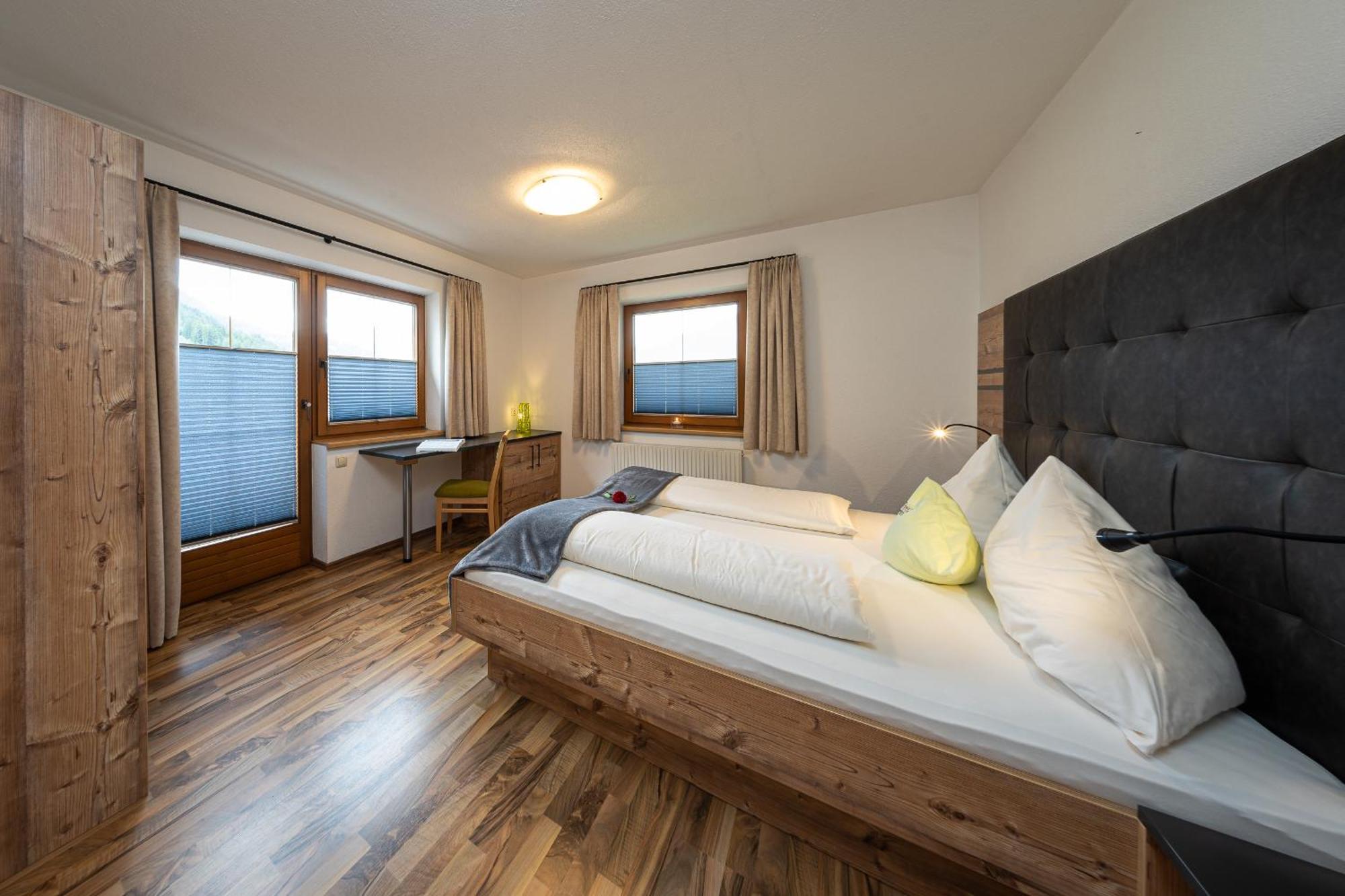 Appartements Am Burgsee ラディス エクステリア 写真