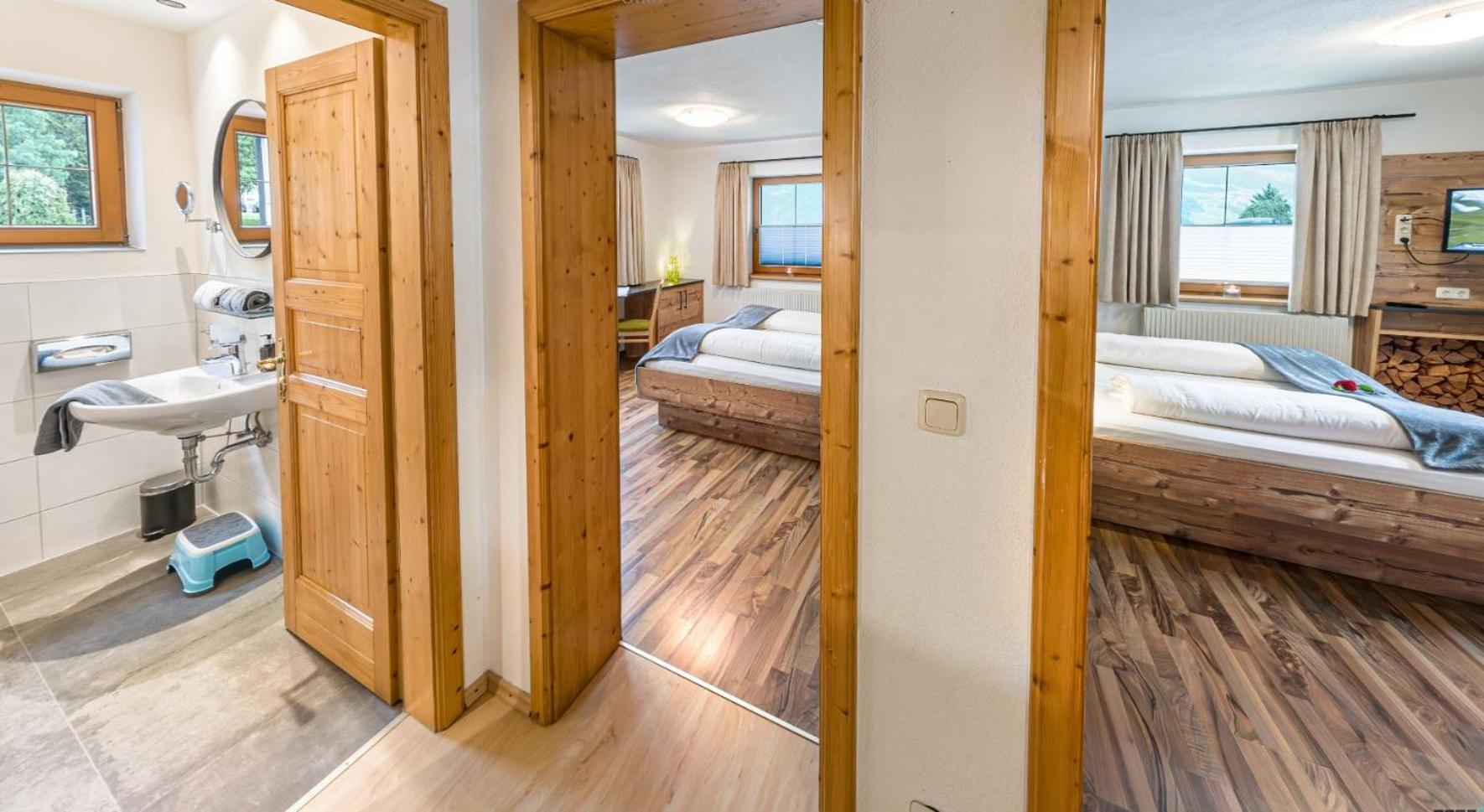 Appartements Am Burgsee ラディス エクステリア 写真