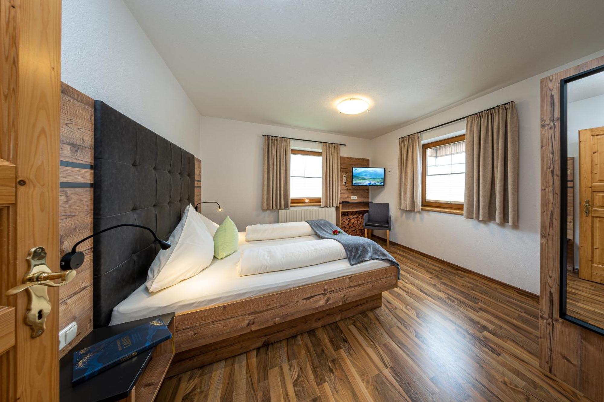 Appartements Am Burgsee ラディス エクステリア 写真