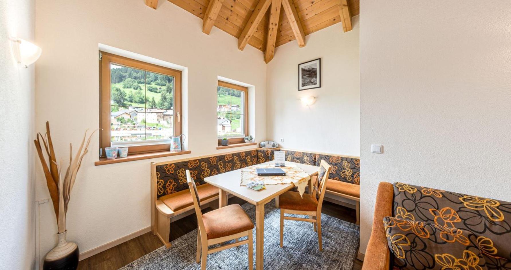 Appartements Am Burgsee ラディス エクステリア 写真